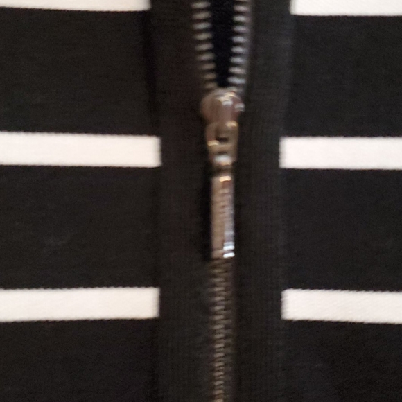 Guess Stripped Blk/White Bandage Zipper Dress - Picture 5 of 6